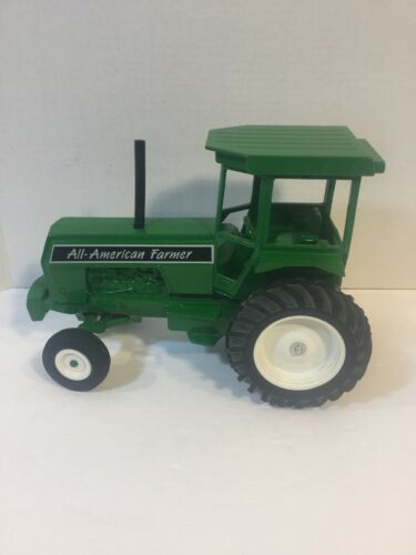 ERTL SCALE MODELS 1:16 DIE-CAST ALL AMERICAN FARMER TOY Green TRACTOR