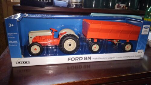Ertl Tomy 1/16th Ford 8N Tractor Die Cast Metal & Steel Flarebox Wagon NIB