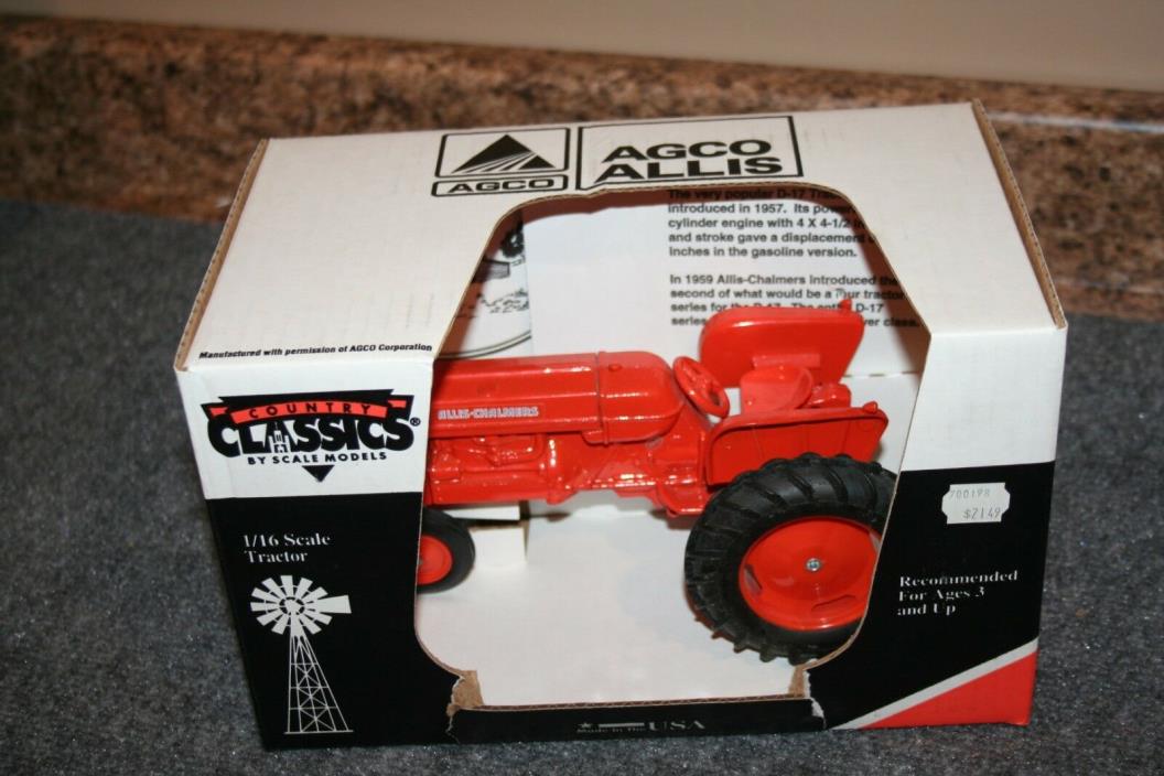 Allis-Chalmers D-17 N/F Diecast Tractor 1/16 Country Classics FF-0198