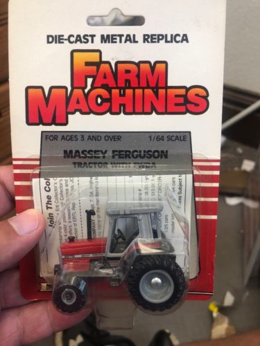 Farm Machines Massey Ferguson Tractor with FWDA 1/64