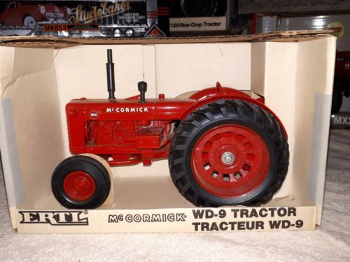 McCormick WD-9 Tractor 1989 ERTL 1/16