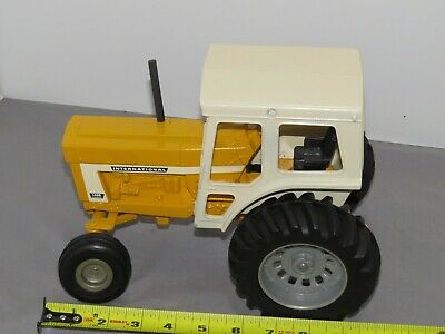 Vintage International IH Farmall 1466 INDUSTRIAL Tractor with Cab 1:16 CUSTOM