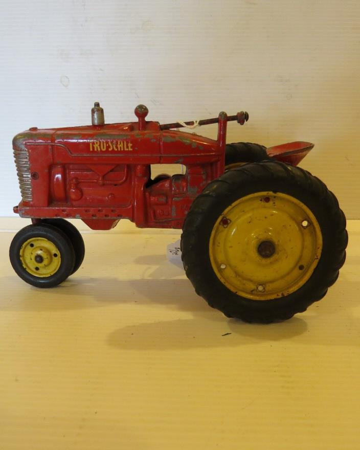 1952 Tru-Scale M Tractor MCP001
