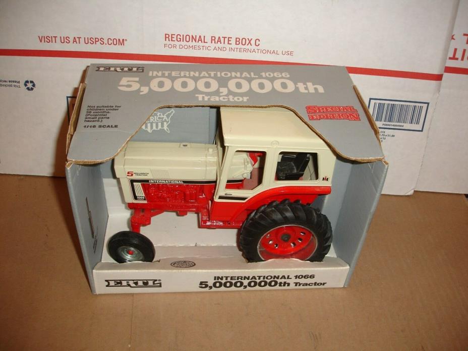 1/16 international 5 million toy tractor