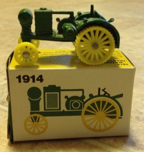 Miniature Ertl 1/64 Scale 1914 John Deere Waterloo Boy Tractor in Box - No. 562