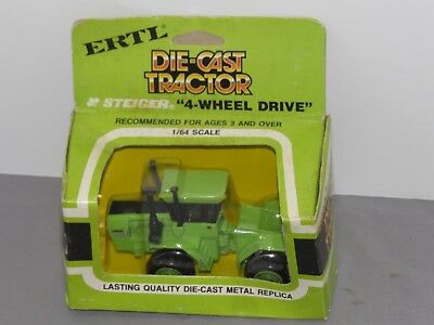 Vintage STEIGER Cougar 4WD 1:64 toy Tractor NIB ERTL