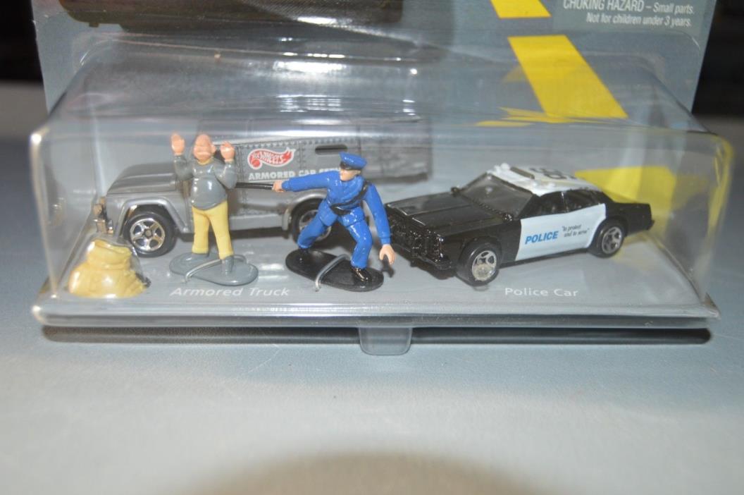 1996 Hot Wheels Action Pack POLICE FORCE w/ Armored Truck & Police Car NIP 16149