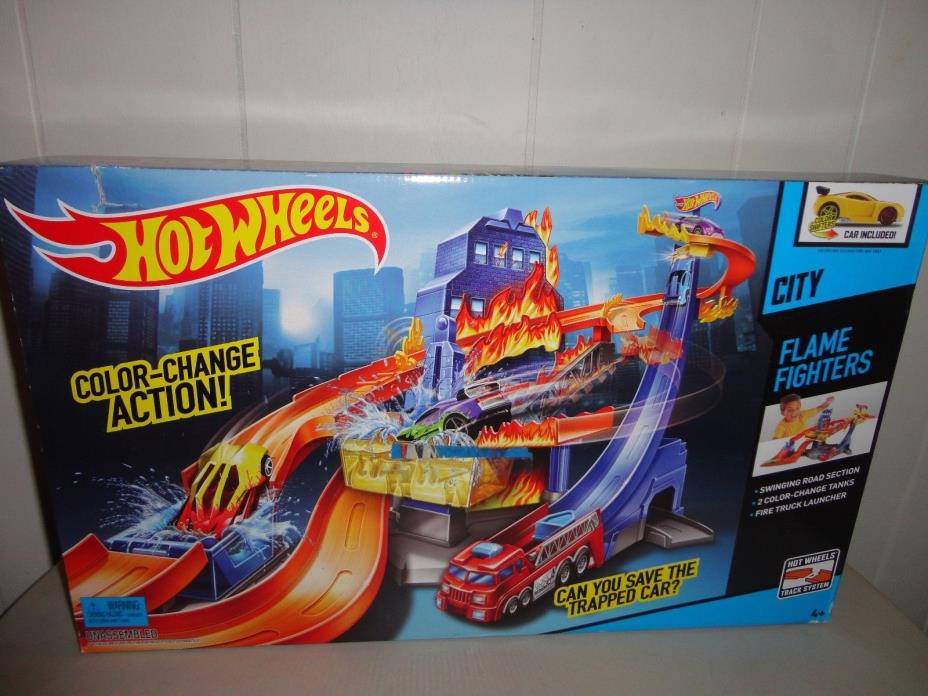 NEW Hot Wheels Color Shifters City Flame Fighter Playset