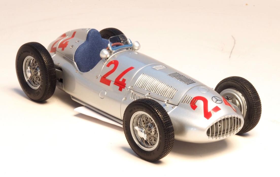1939 MERCEDES-BENZ W165 Rudolf Caracciola #24 Tripoli Grand Prix  CMC M-074 1:18