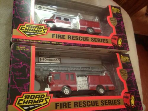 TWO Vintage 1995 Road Champs Boston Fire Rescue Series 64605   Die cast New 1:64