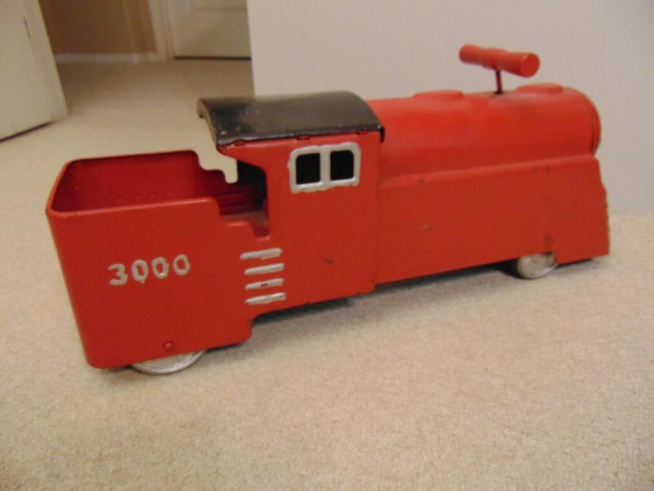 Vintage 1930's Marx 3000 Red Locomotive Childs  Ride On Train Pressed Steel