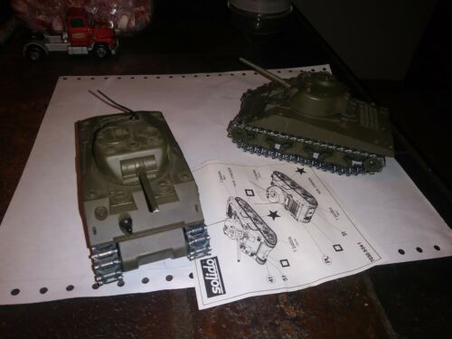 (Q) Solido SHERMAN #231 Military M4 A3 1972 Scale Model Military Vehicle x2