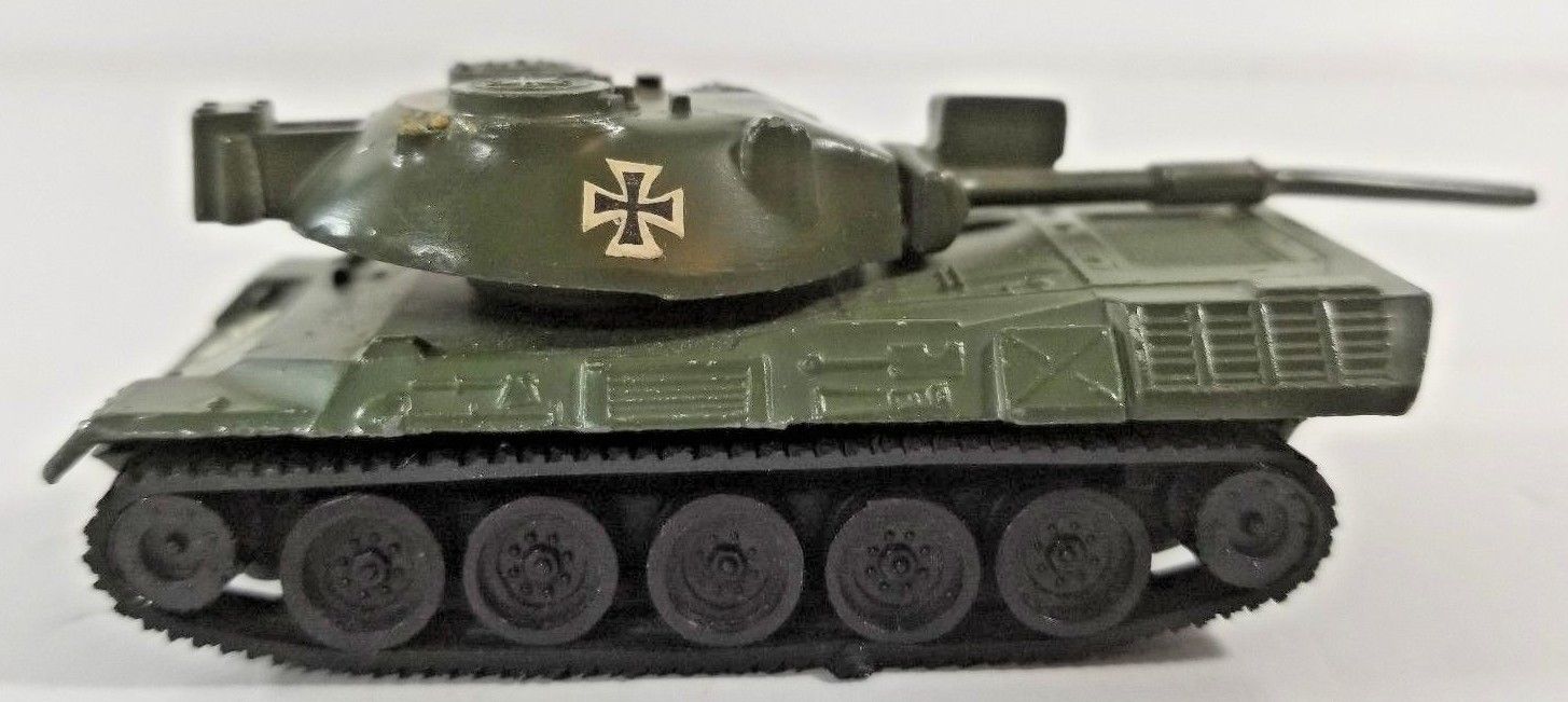 Vintage Diecast WWII Tank - German Kampfpanzer Leopard No 3109