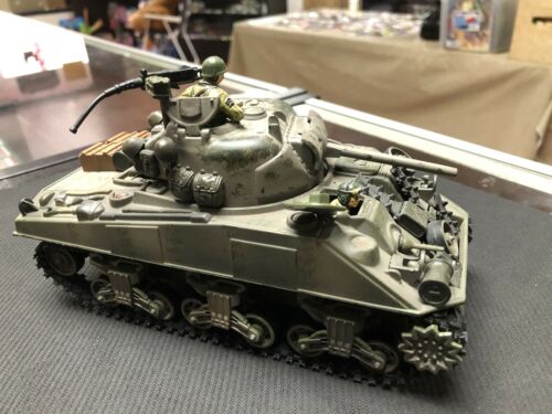 Ultimate Soldier 21st Century Toys WWll US M4 Sherman Diecast Tank 1:32