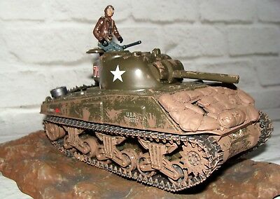 1:32 WWII Diecast U.S Army Sherman M4  with 21st Century Figure