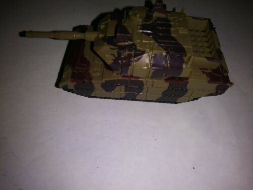 Military tank  plastic 1:64-1:66 green and brown camo
