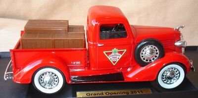 LTD EDT CANADIAN TIRE BANK 1936 DODGE PICKUP CAMBRIDGE GRAND OPENING 2011 MIB
