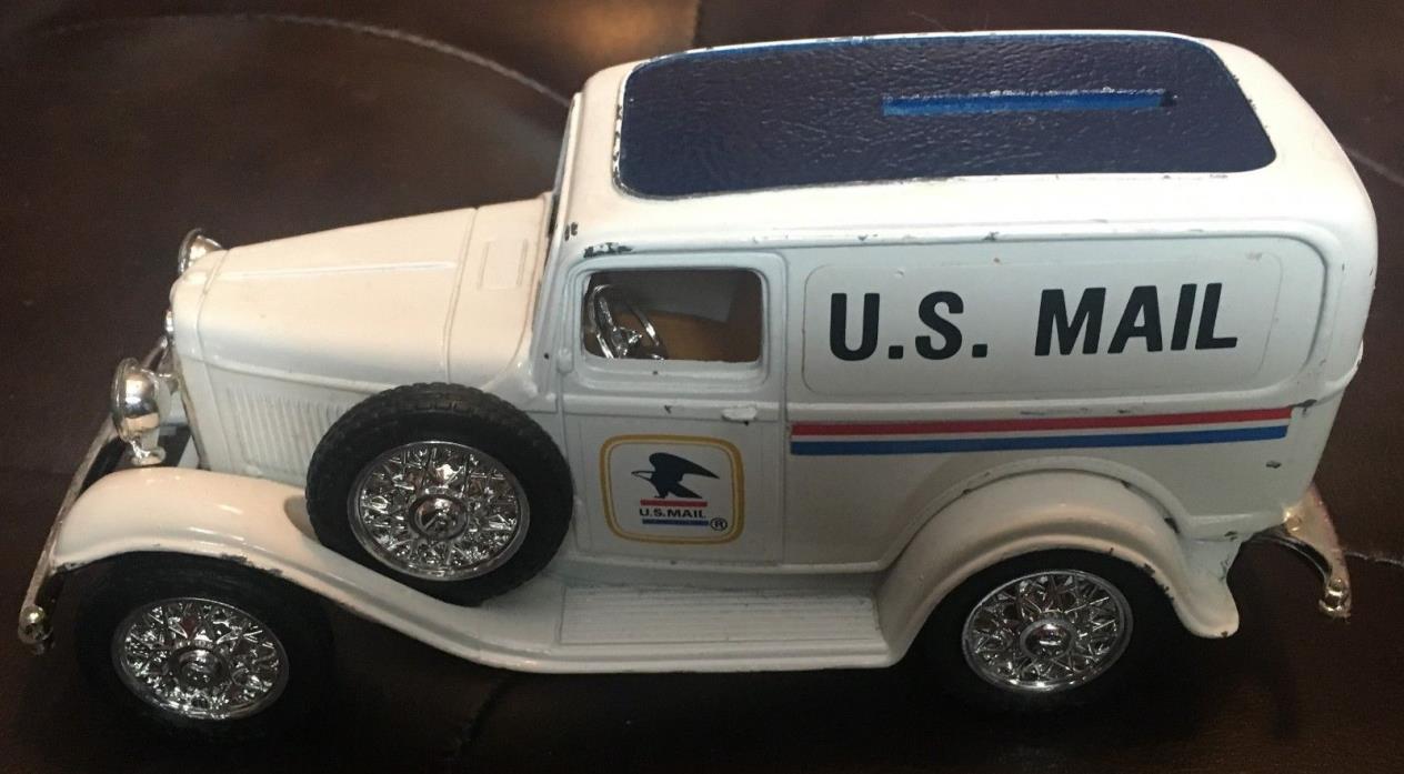 The Ertl Co. 1932 Ford USPS Delivery Panel Truck 1/25 Scale Coin Bank