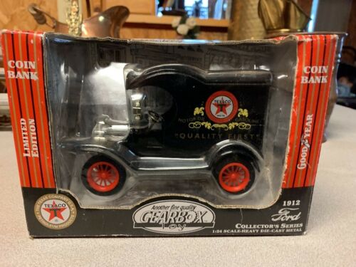Gearbox Texaco 1912 Ford Delivery Truck Die Cast Coin Bank 1/24 Scale (1999)