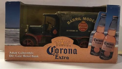 Ertl diecast Corona Extra 1:25 scale KW beer truck Bank 1995