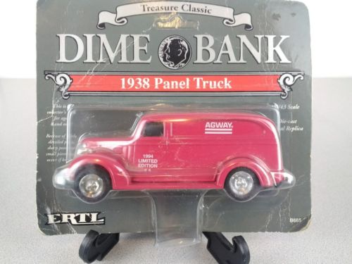 1938 vintage red Agway panel truck Dime Bank unopened 1/43 scale 1994 Die cast