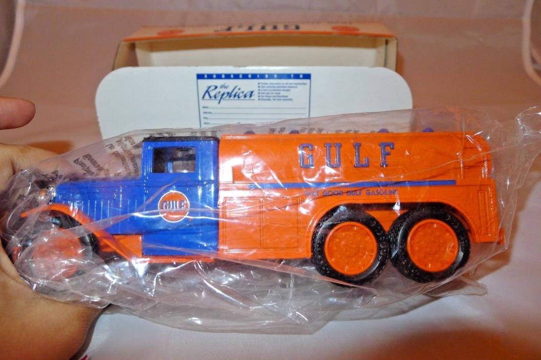 Gulf 1930 Diamond T Fuel Tanker Truck NIB ERTL Die-Cast Metal (1994)