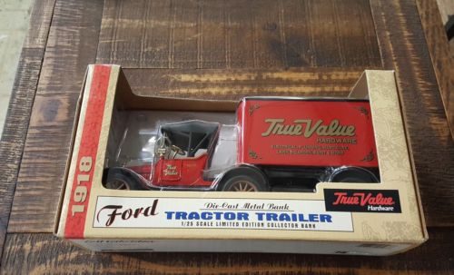 Ertl Ford 1918 Tractor Trailer-True Value Hardware-Bank-Limited Edition-