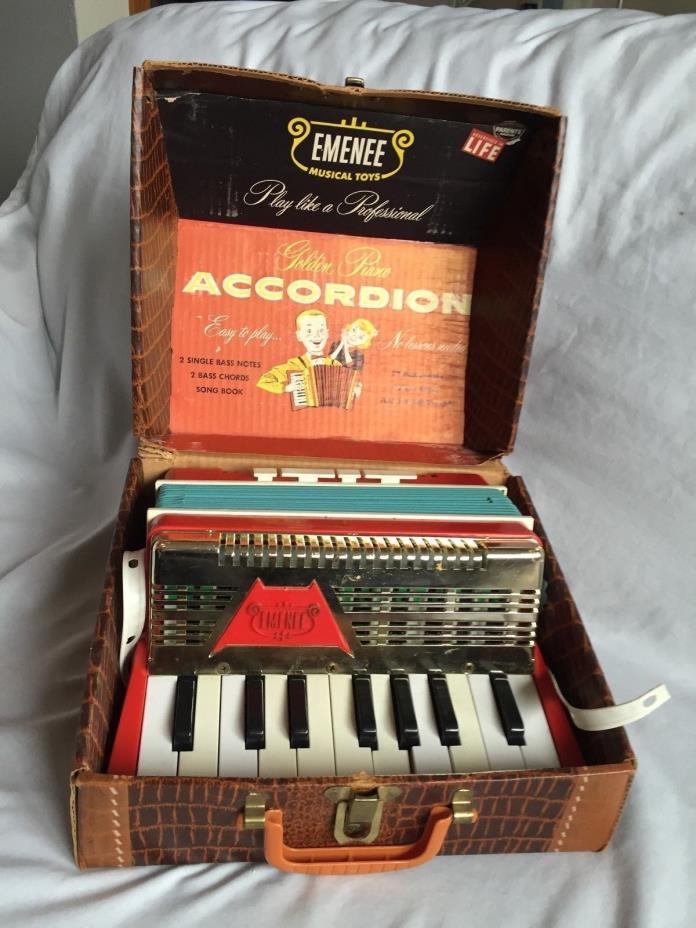 1950's EMENEE GOLDEN PIANO ACCORDION IN CASE