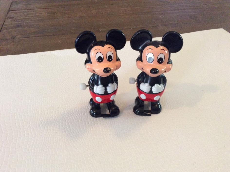 2 DISNEY MICKEY MOUSE TOMY WIND UPS