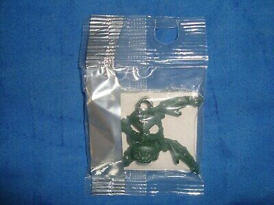 Nestle Cereal Promo 2006 Lego Bionicle Piraka Thok Green Mask in package