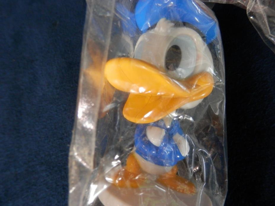 Vtg Kellogg's Cereal Toys Donald Duck Bobblehead Pop Rice Krispies Spinning Top