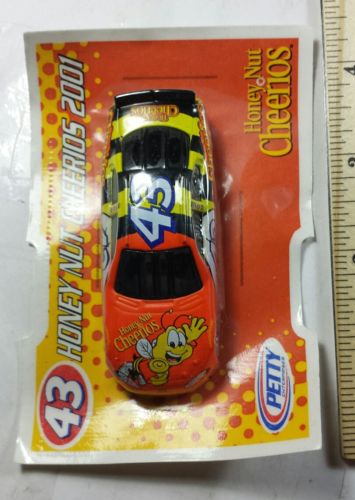 Honey Nut Cheerios 2001 car toy NEW never opened