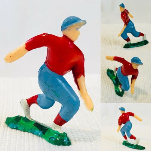 Vintage 1950s 2” Plastic Cricket / Baseball Player Premium