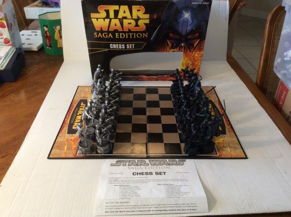 Star Wars Saga Edition Chess set 32 Sculptured chess Pieces Yoda Obi Darth Chewy