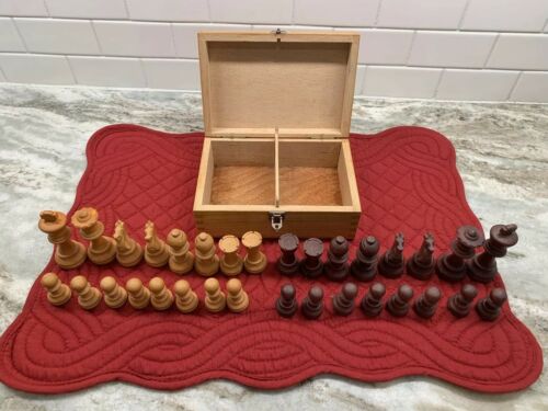 Hand Carved Chess Pieces Felt Bottoms MADE IN FRANCE Complete 32pc Set w/Box