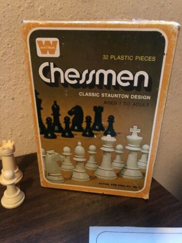 1974 VTG Whitman 32 Classic Staunton Chessmen Chess Pieces Plastic Complete Set!