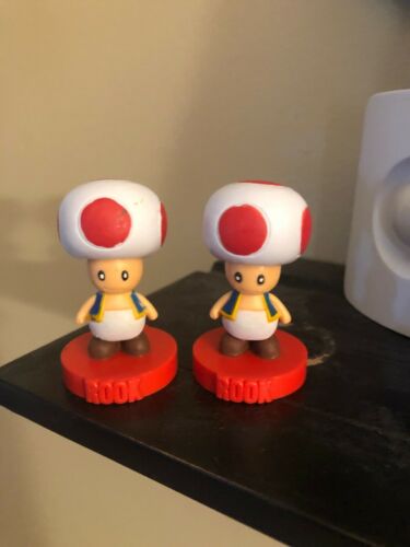 Two Super Mario Chess Toad ROOK Replacement Pieces Cake Topper Nintendo