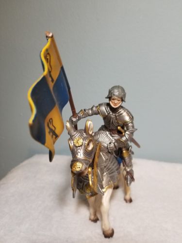 2003 SCHLEICH Medieval Yellow Silver Knight & Horse Miniature Figure Pre-Owned