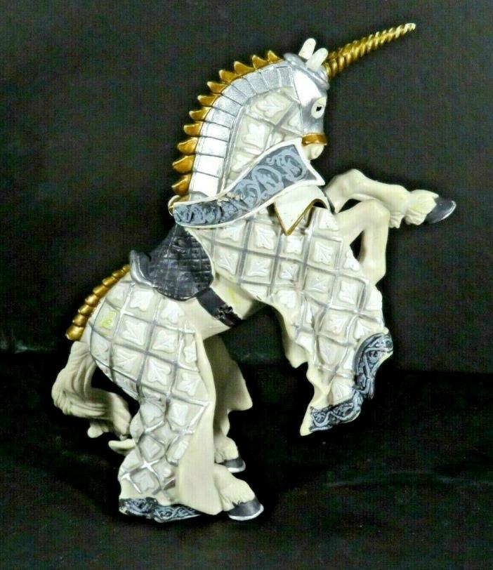 2007 Medieval Knight White Unicorn Battle Horse 6