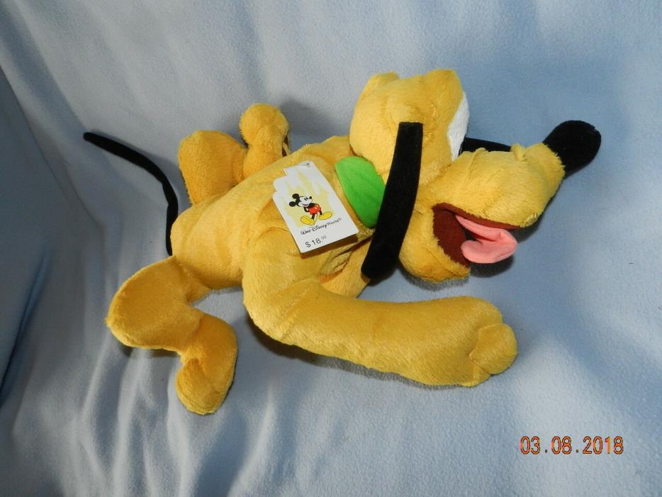 NWT Walt Disney World Bean Bag Plush Pluto Green Collar