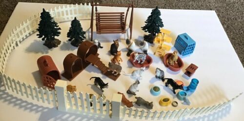 Lot Of New-Ray Cats Animal Plastic Figures w/accessory Fences Carriers Trees ++