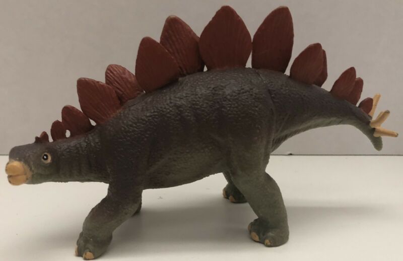 2004 Stegosaurus Dinosaur K & M 7” Figure Hard Rubber
