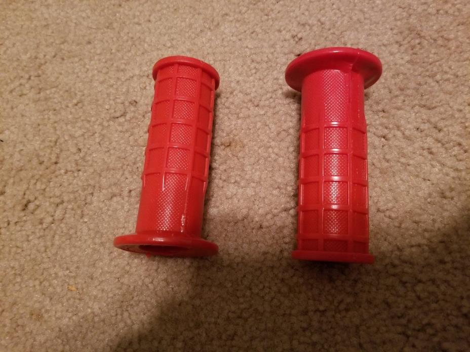 PAIR Power Wheels W5540-2439 Replacement Red Hand Grip Genuine Fisher Price