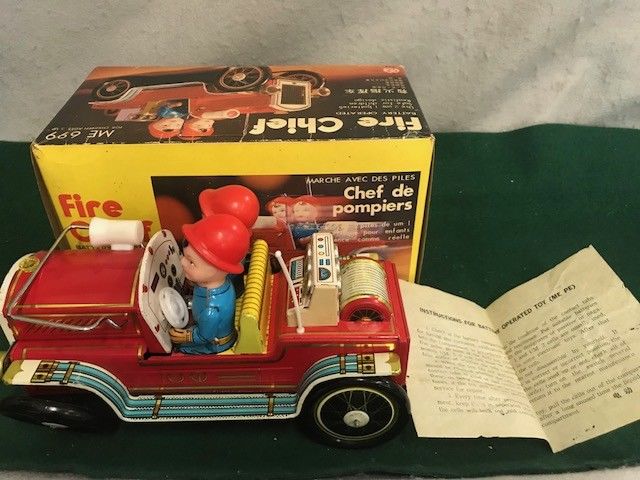 Vintage QSH Fire Chief Battery Operated Tin Toy ME 699 With Box