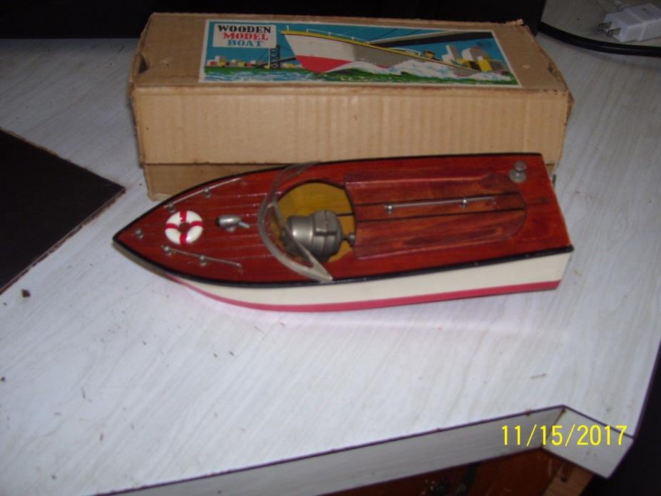 1950's  Battery Operated Wooden Toy Speed boat-JAPAN-10