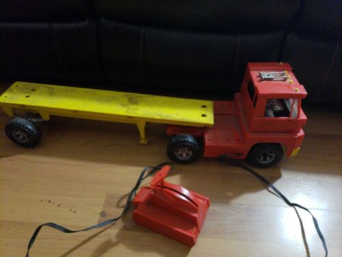 TOPPER JOHNNY EXPRESS SEMI TRUCK BATTERY OPERATED PARTS TOY OR RESTORE AS IS