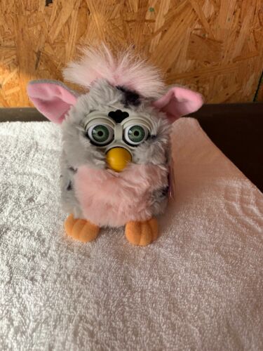 1998 Vintage Furby Tiger Electronics Model 70-800 Pink And Gray With Tag