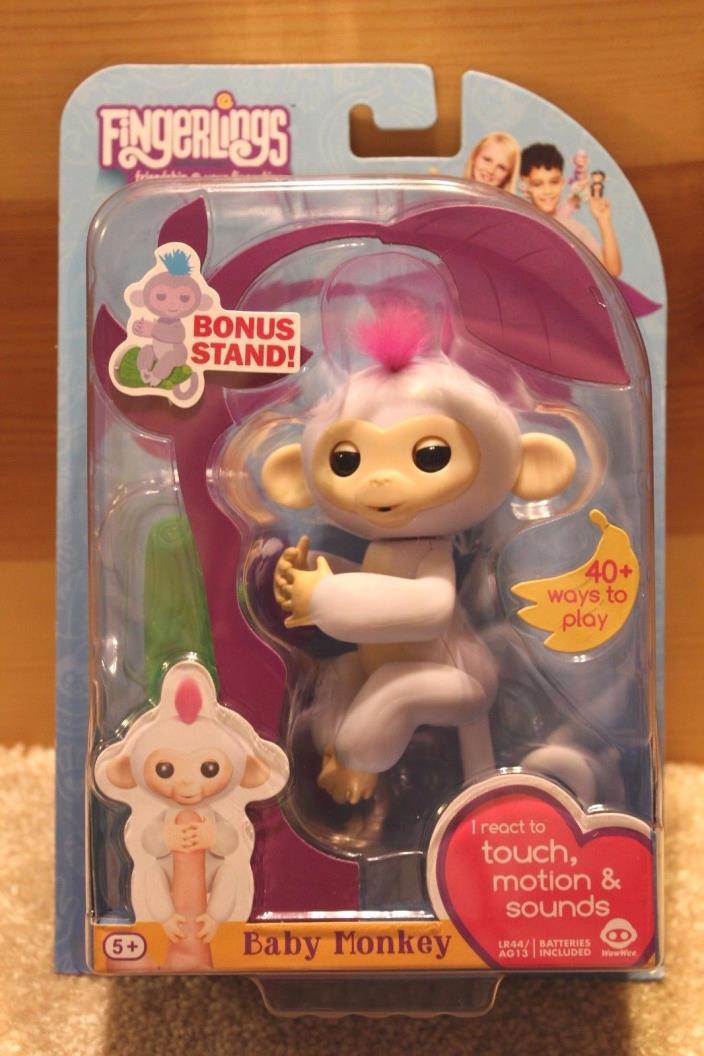 NEW Fingerlings SOPHIE White Baby Monkey Bonus Stand ORIGINAL Authentic WowWee