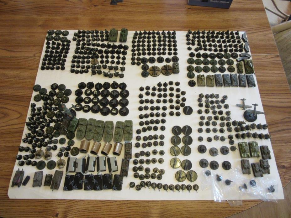 Axis and Allies Miniatures Huge lot over 600 figurines and extras 600 plus Tanks