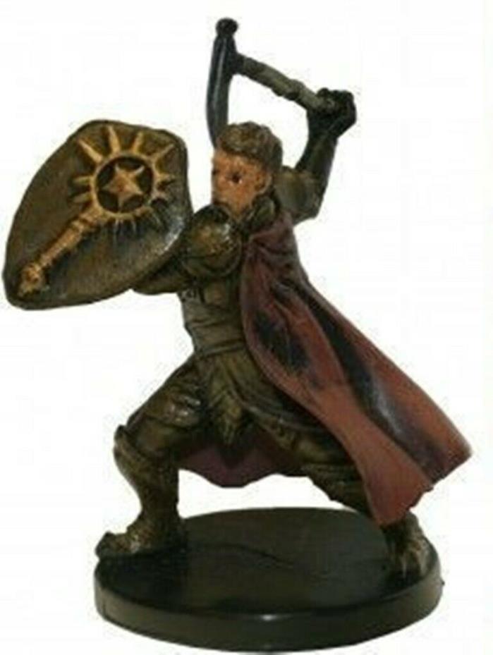 D&D MINIATURE DESERT OF DESOLATION HUMAN CLERIC OF BAHAMUT #05 WITH STAT CARD
